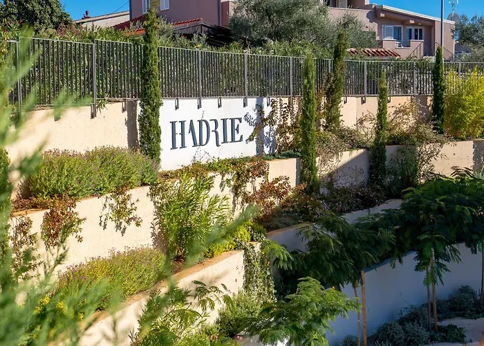 Hadrie Luxury And Krk Apartmán *